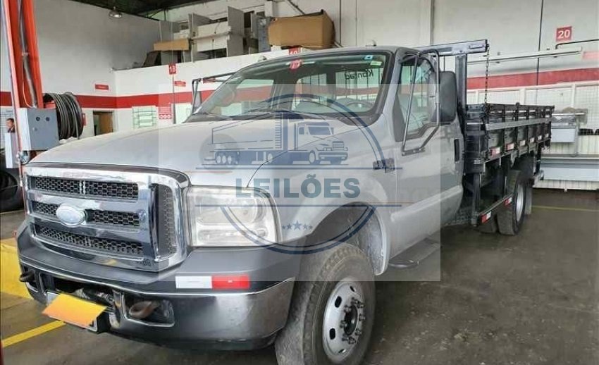 FORD F4000 - 4X2 - 2011 - CARROCERIA 