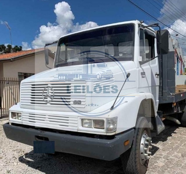 Mercedes Benz L-2318  - 6x4 - 1995 - Carroceria 