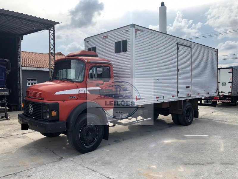 Mercedes Benz L-1513 - 4x2 - 1983 - Baú 