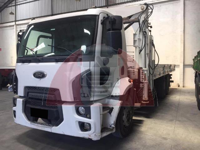 Ford Cargo 2423 E - 6x2 - 2013 - Munck 
